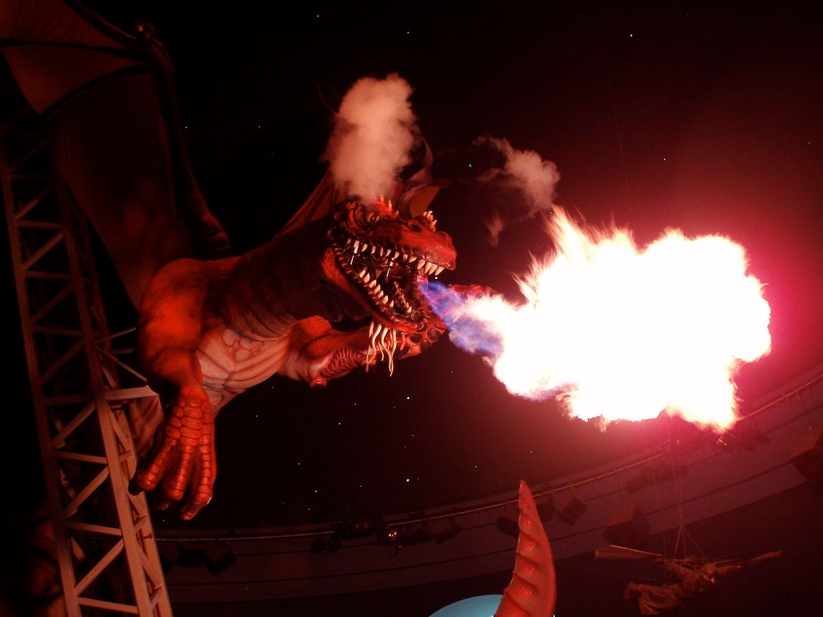 West Edmonton Mall's fire-breathing dragon animatronic (1999 - 2014) West Edmonton Mall's fire-breathing dragon animatronic (1999 - 2014)